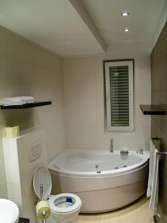 Marco Polo Apartment Banjol